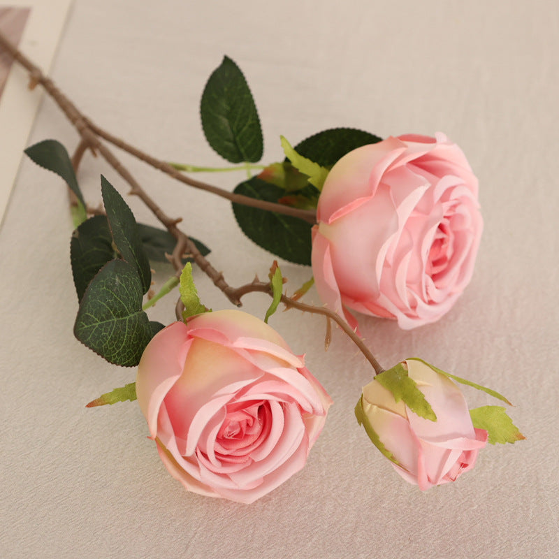 Simulated three-headed imperial rose